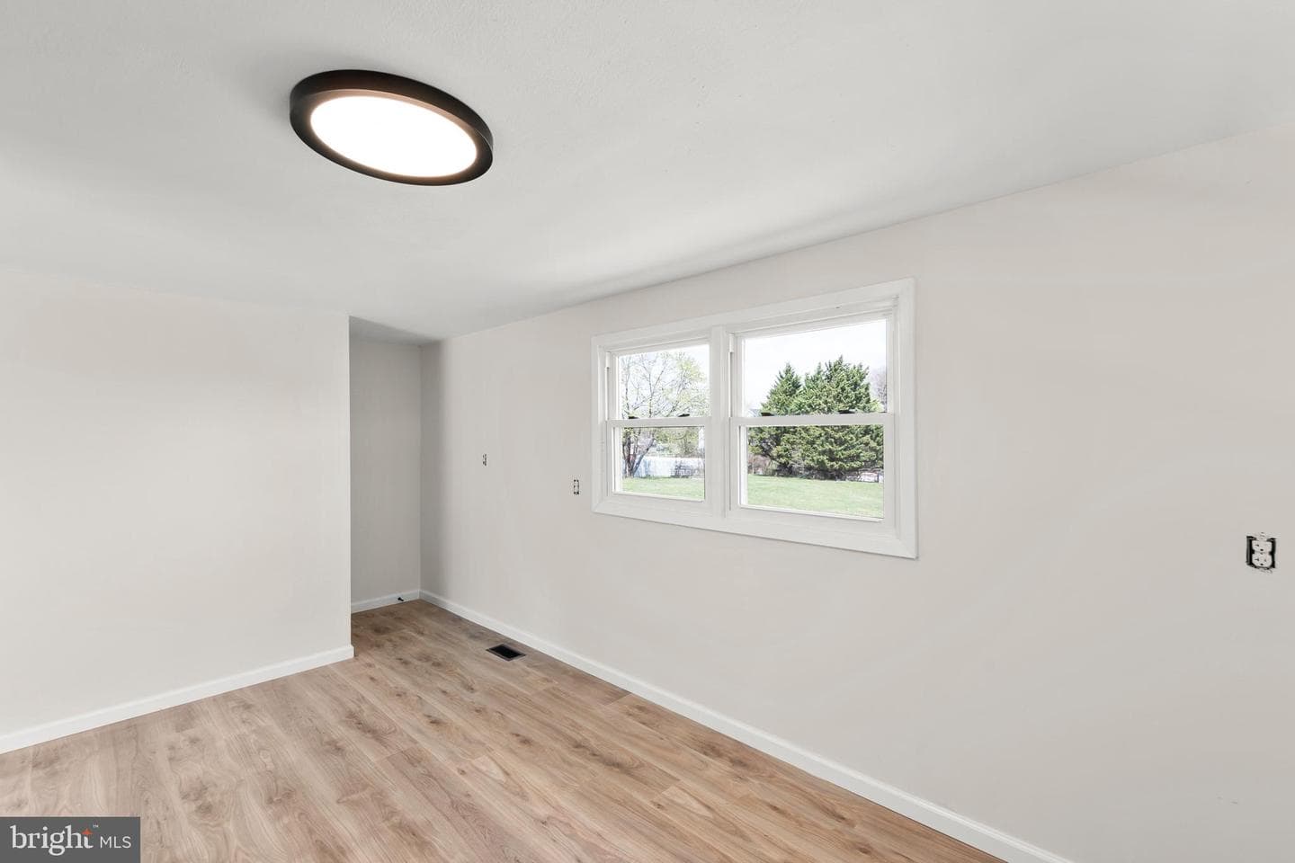 101 W 17th Street photo 10