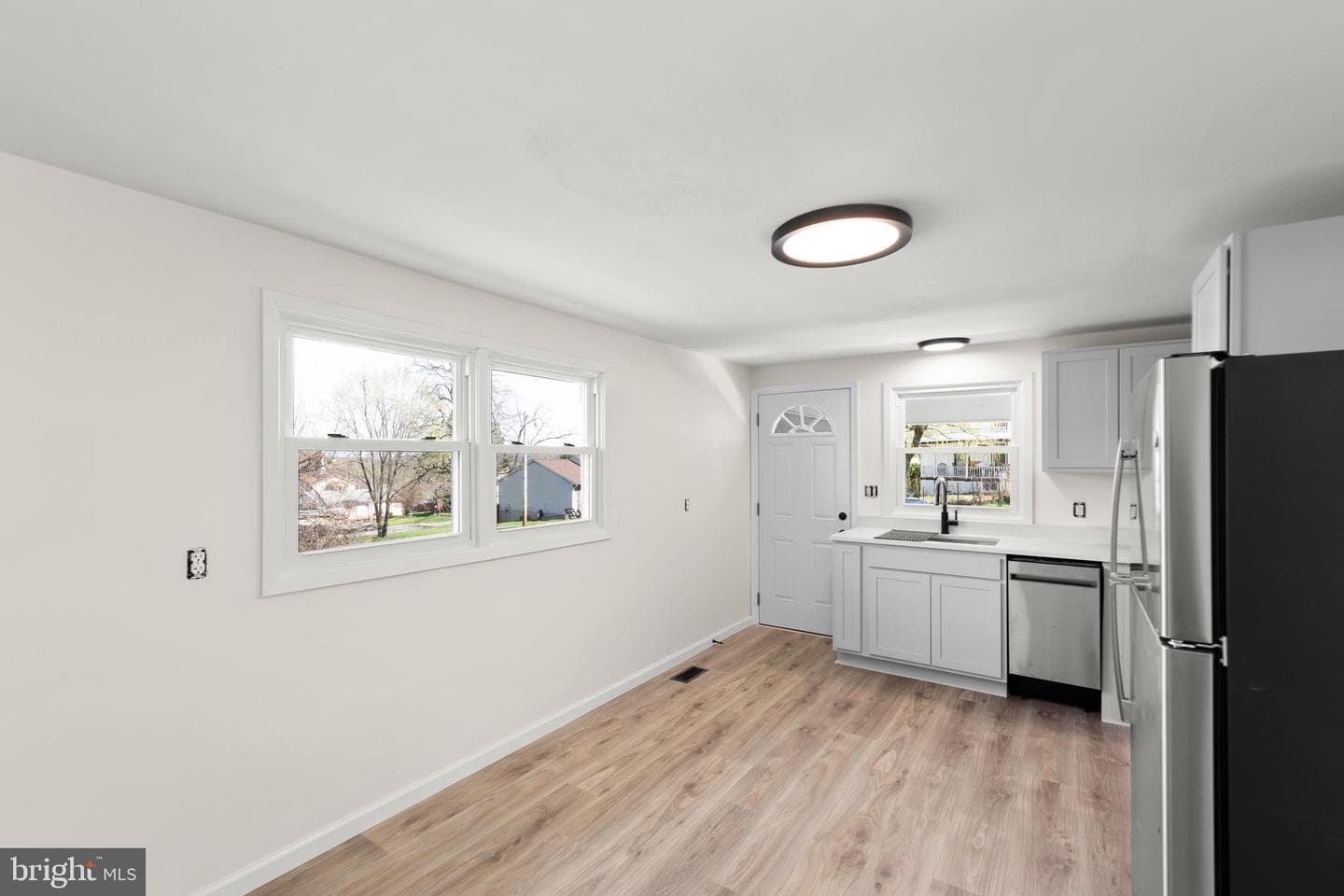 101 W 17th Street photo 11