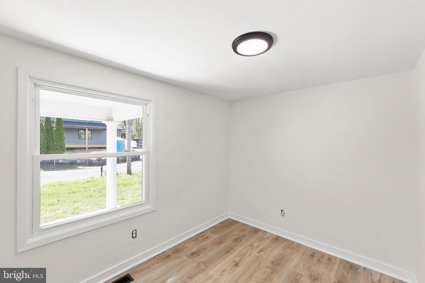 101 W 17th Street photo 12