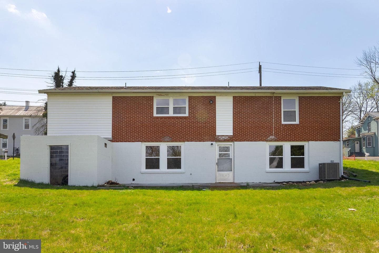 101 W 17th Street photo 30