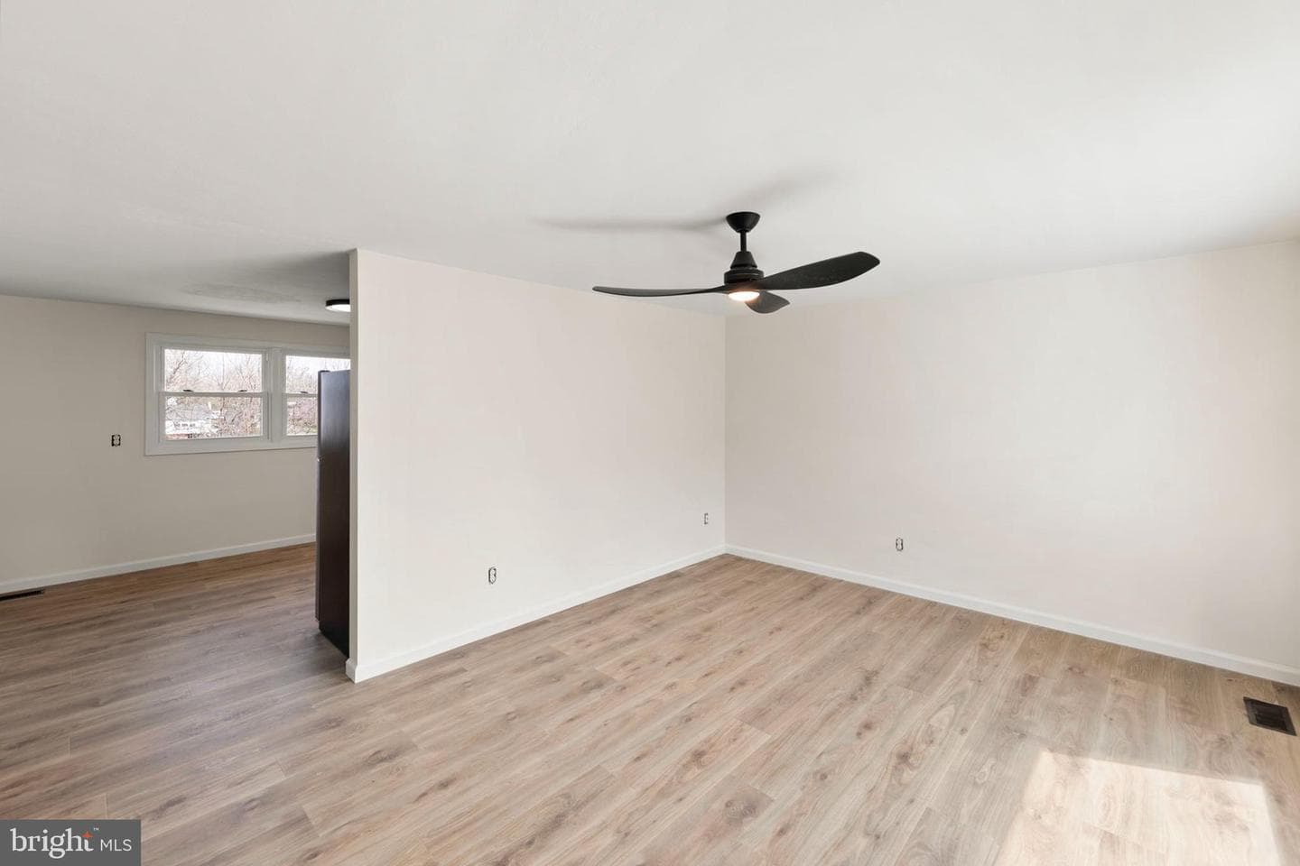 101 W 17th Street photo 4
