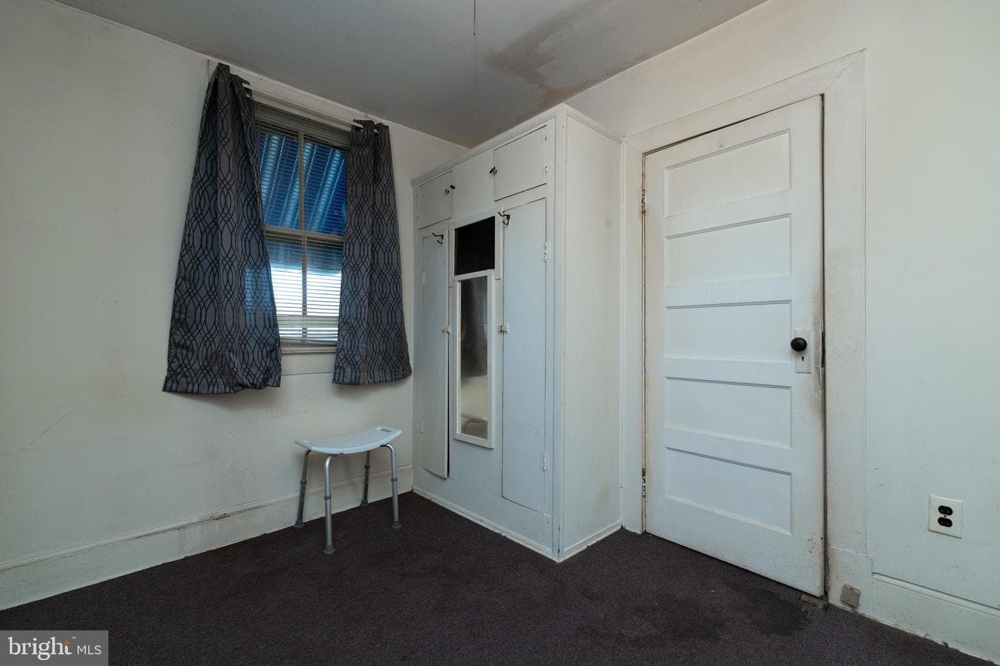 311 Grand Avenue photo 12