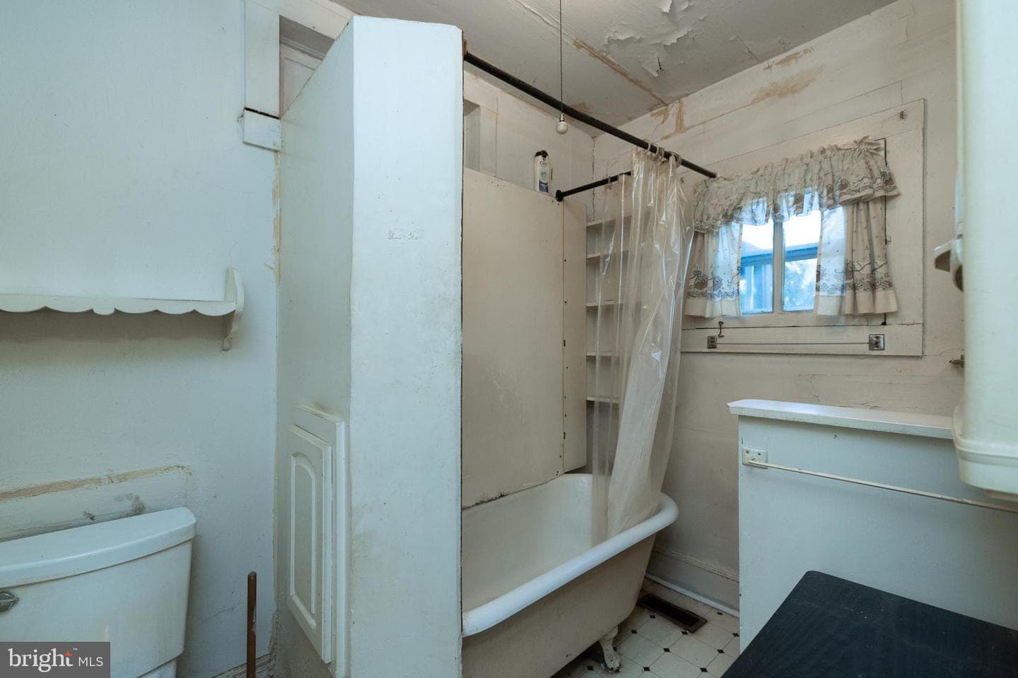 311 Grand Avenue photo 13