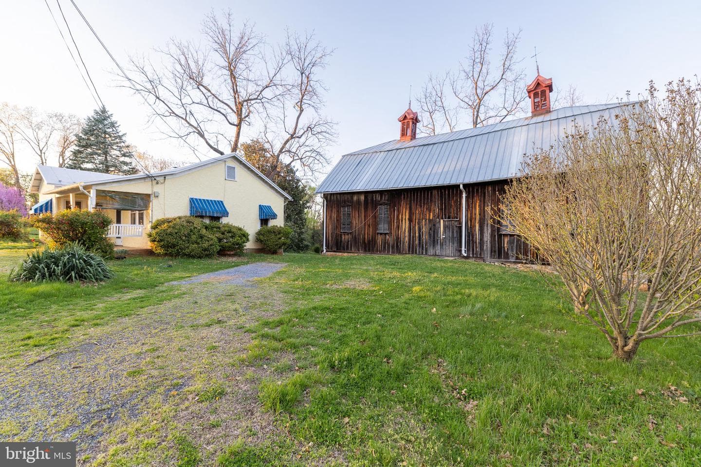 311 Grand Avenue photo 35
