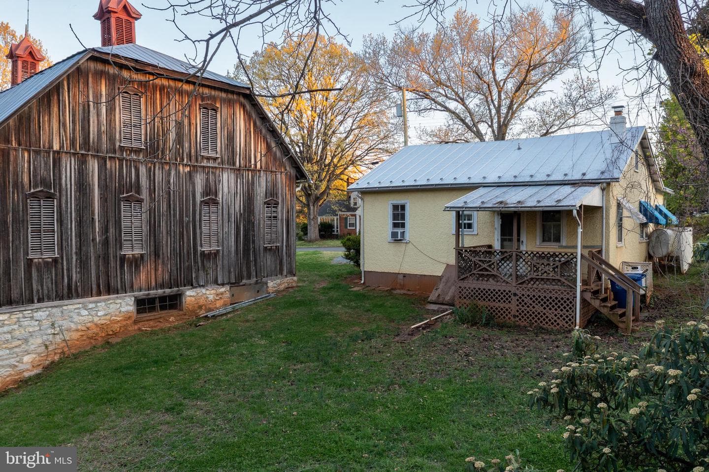 311 Grand Avenue photo 43