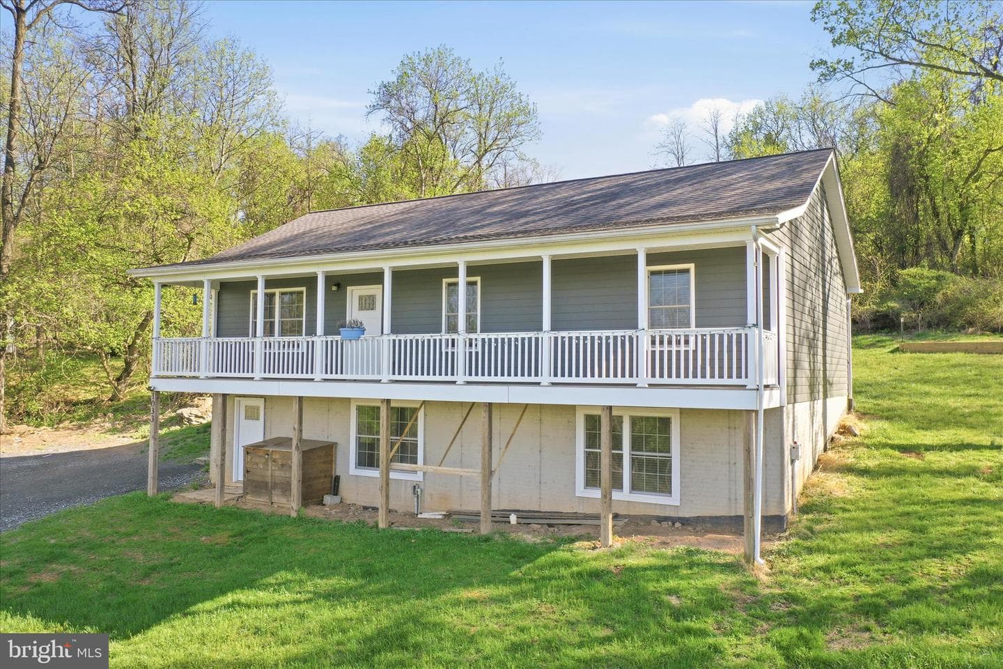 1033 Mountain Heights Road photo 3
