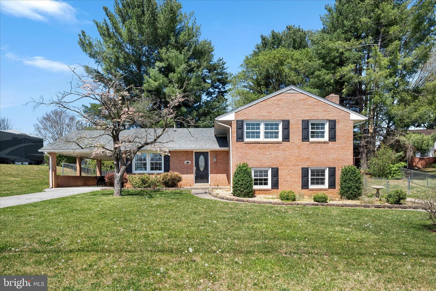 1048 Wine Street photo 22