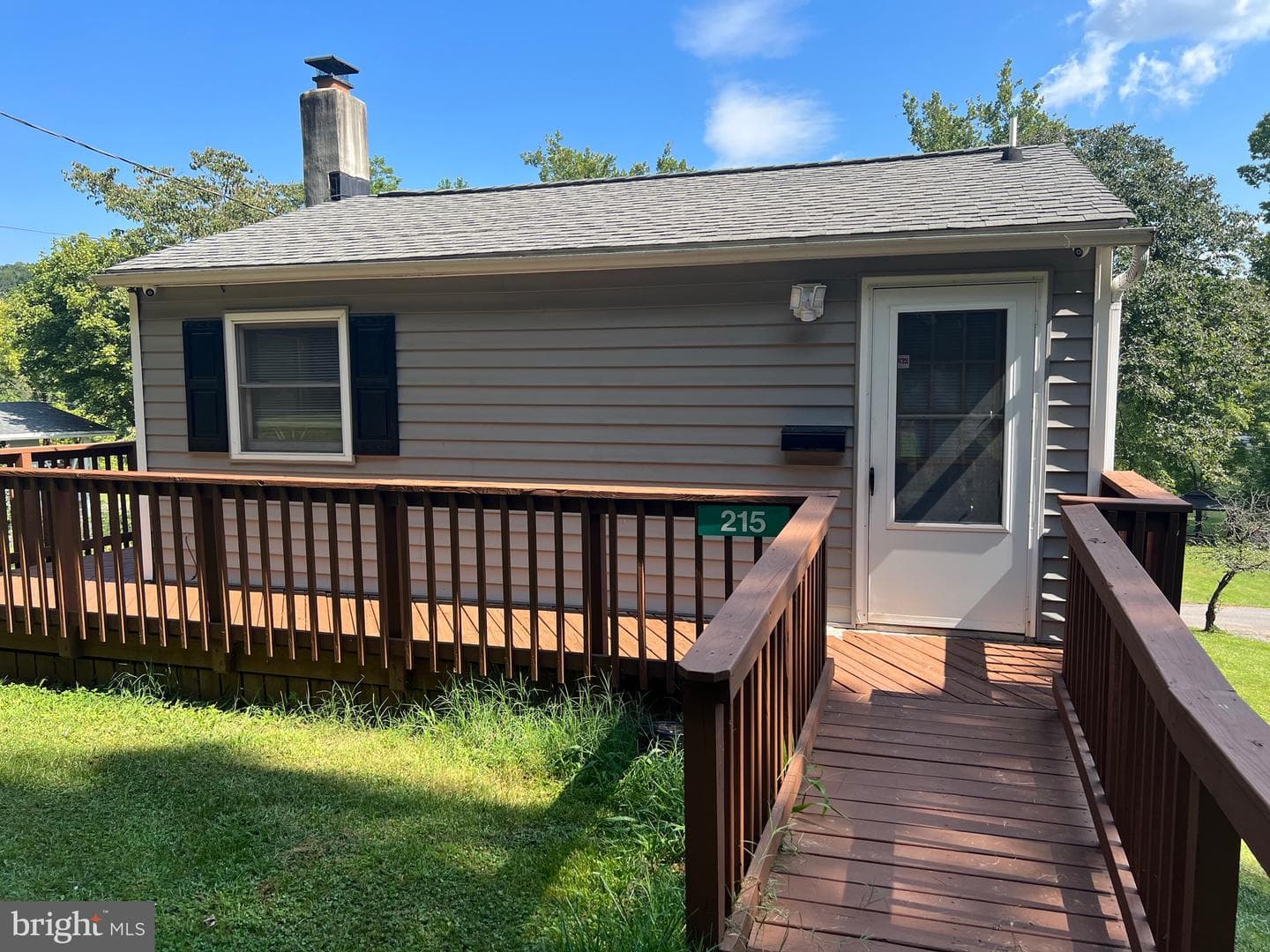 215 Harris Drive, Front Royal