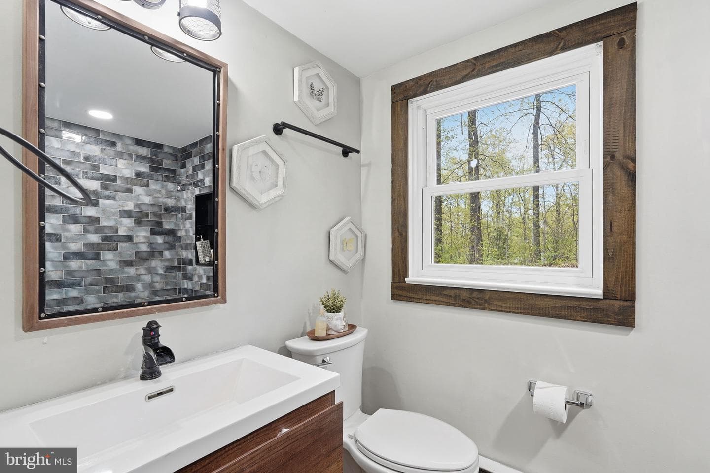 52 Hickory Nut Road photo 32