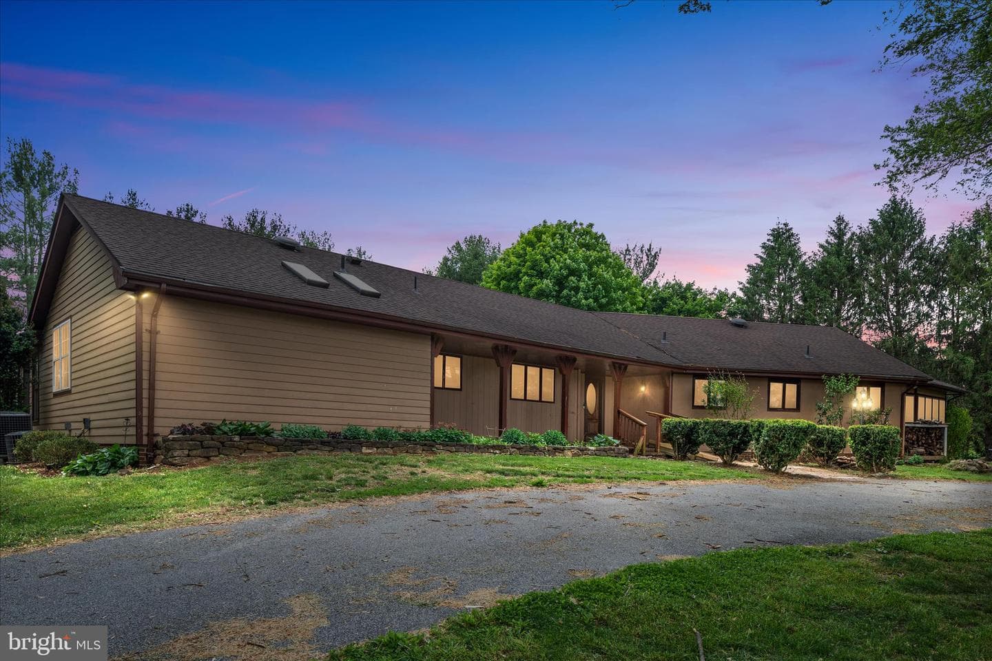 263 Bowling Green Road