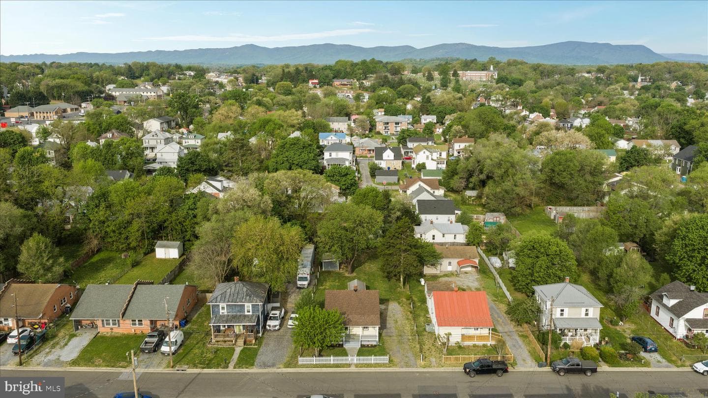 325 Ritenour Street photo 32