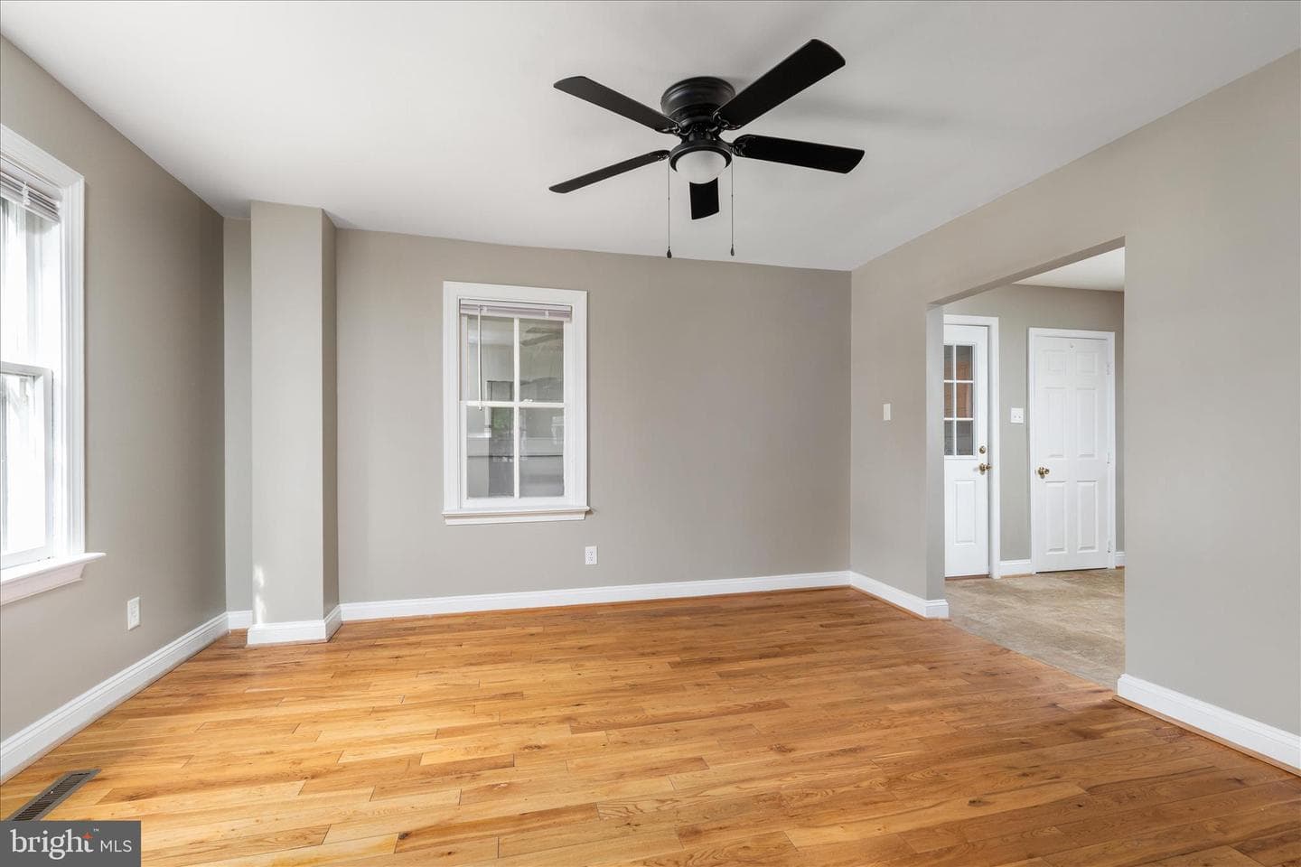 325 Ritenour Street photo 8