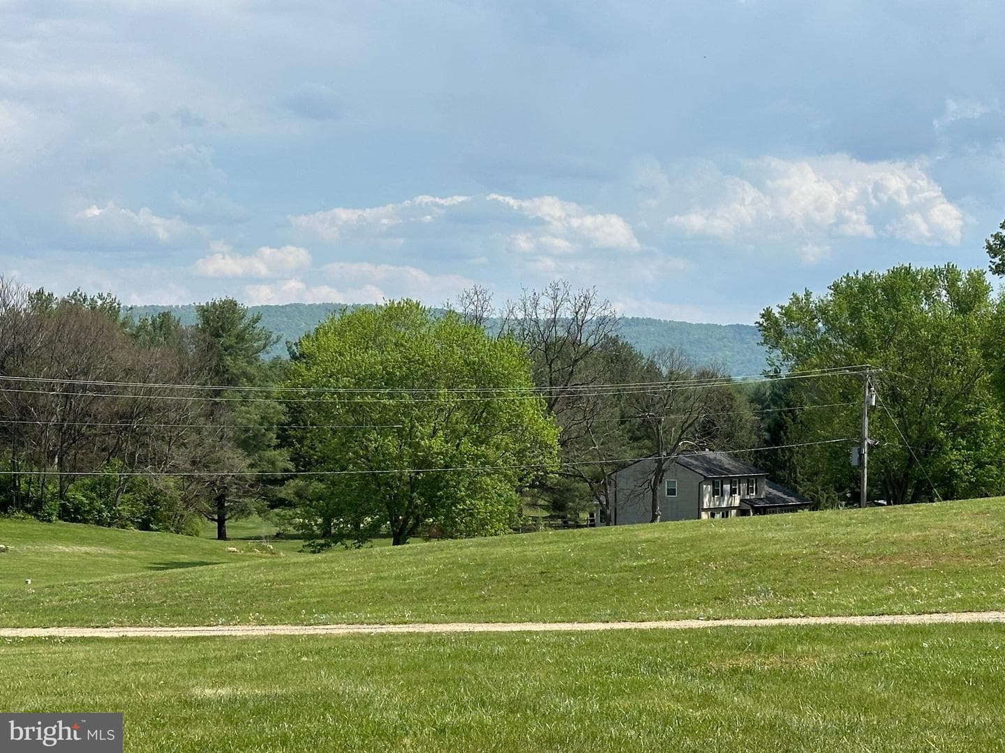 225 Bowling Green Road photo 2