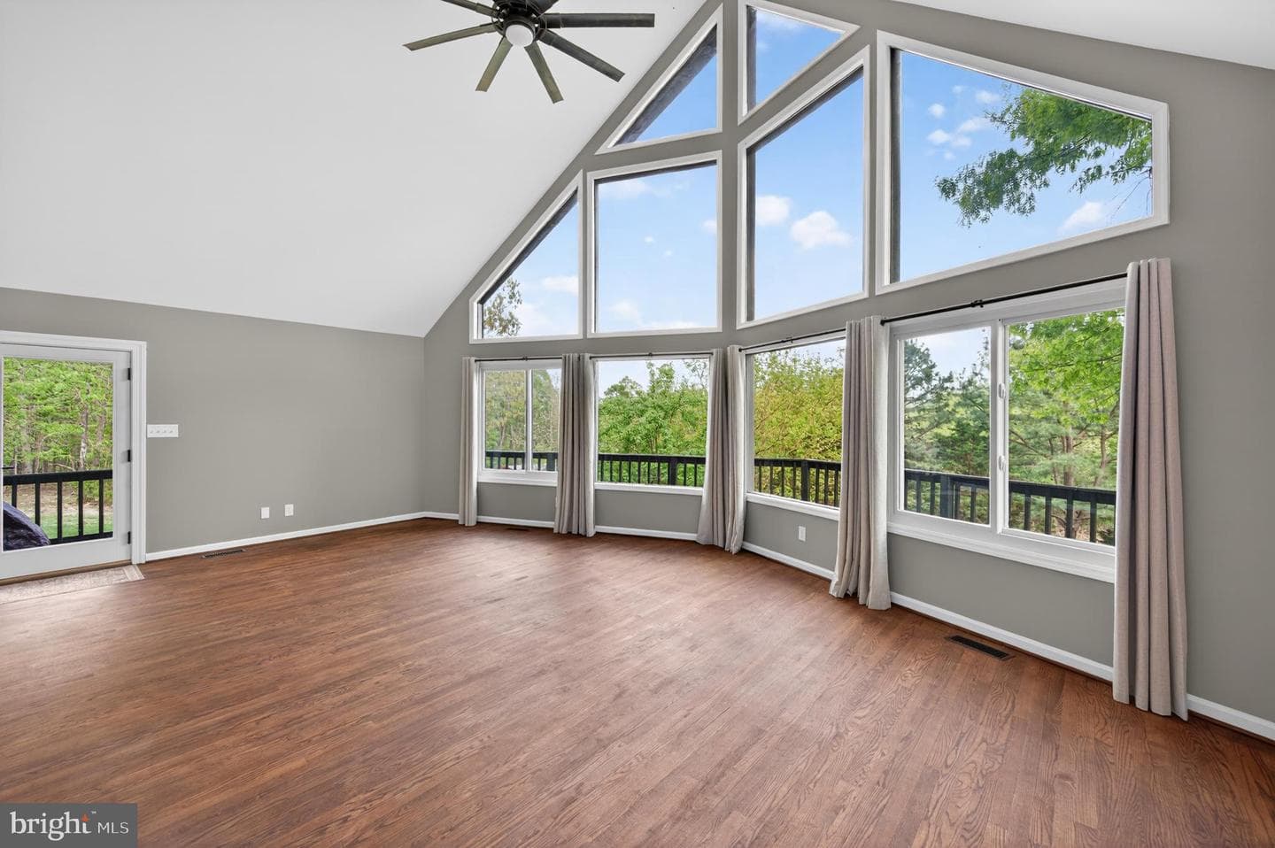 1512 Pilgrims Way photo 29