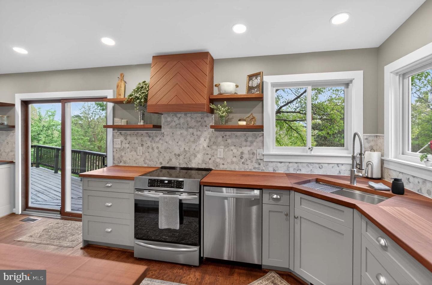 1512 Pilgrims Way photo 40