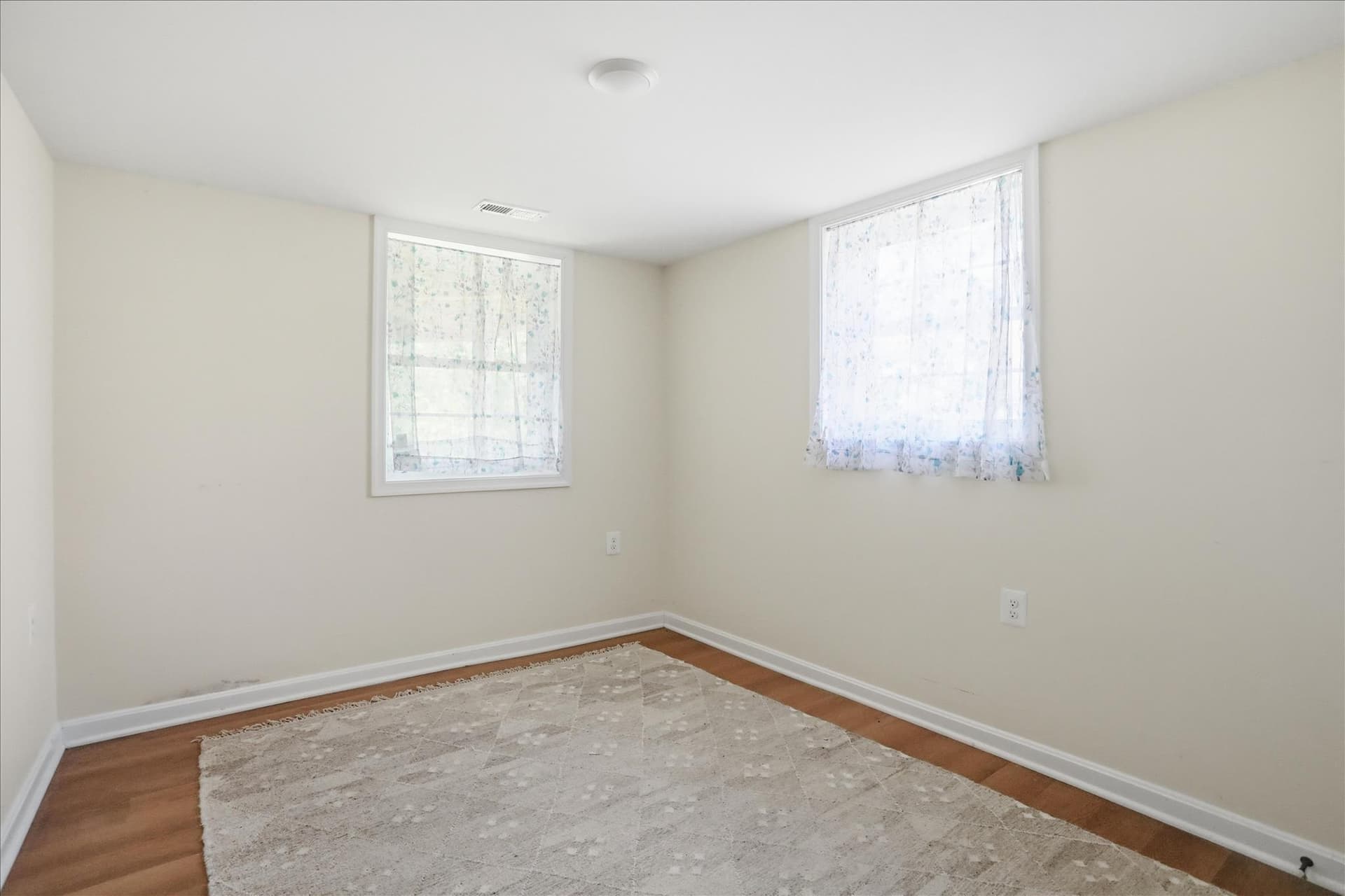 1116 Summit Avenue photo 38