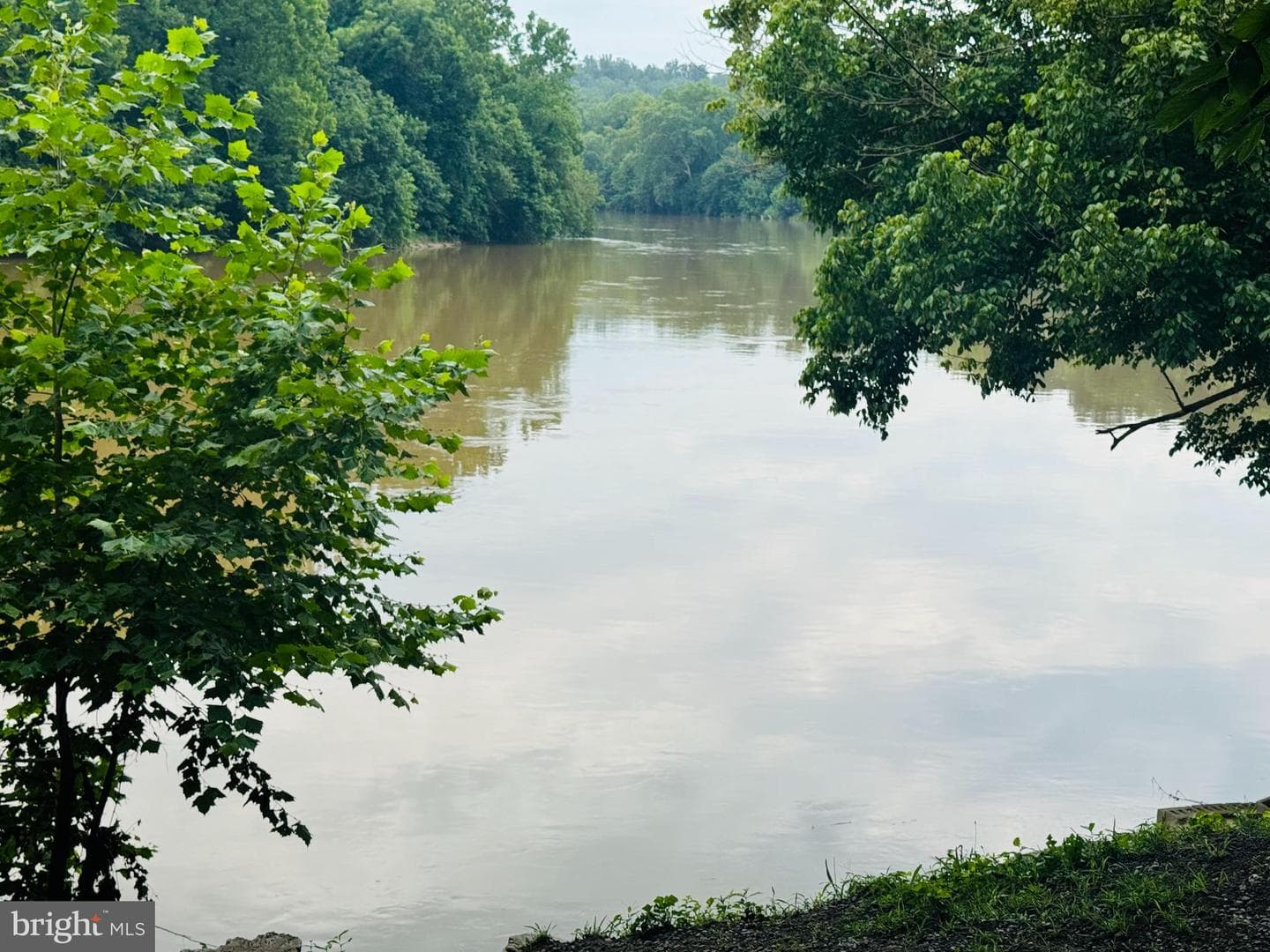 836 Bennys Beach Road photo 3