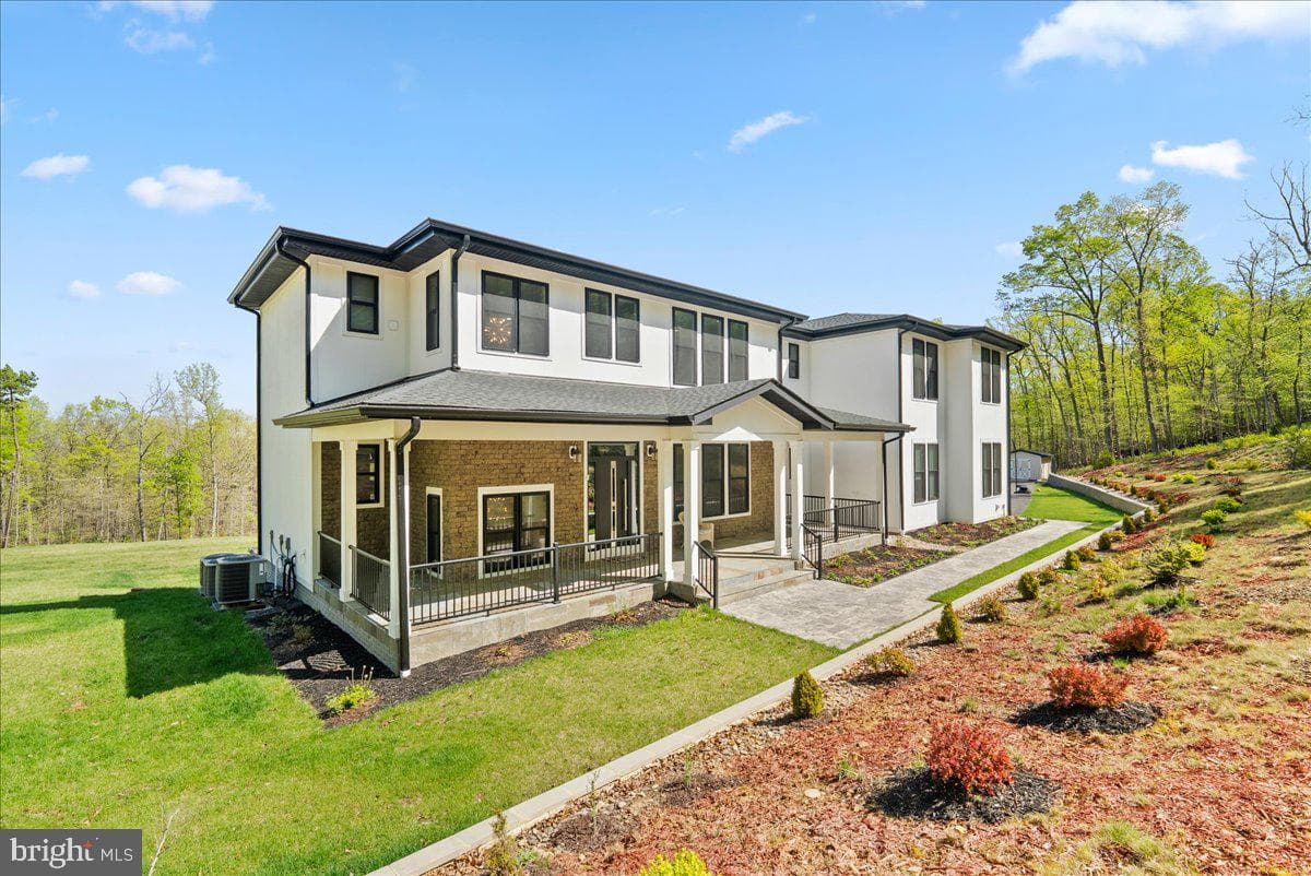 138 Wooded Lane photo 101
