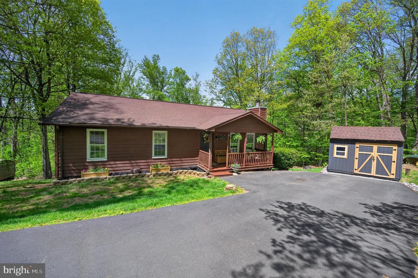 417 Bluebird Way photo 4