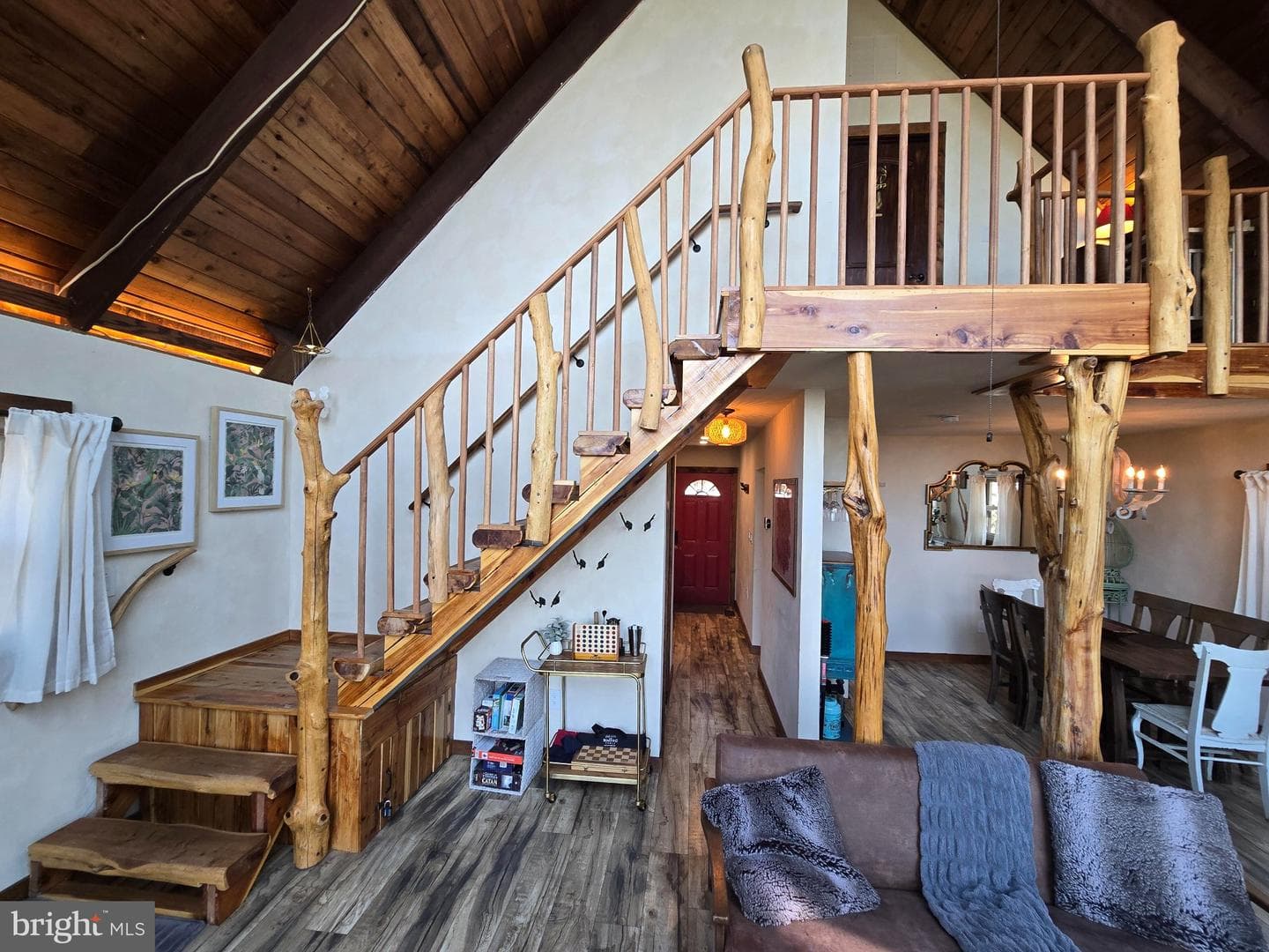 1614 High Top Road photo 4