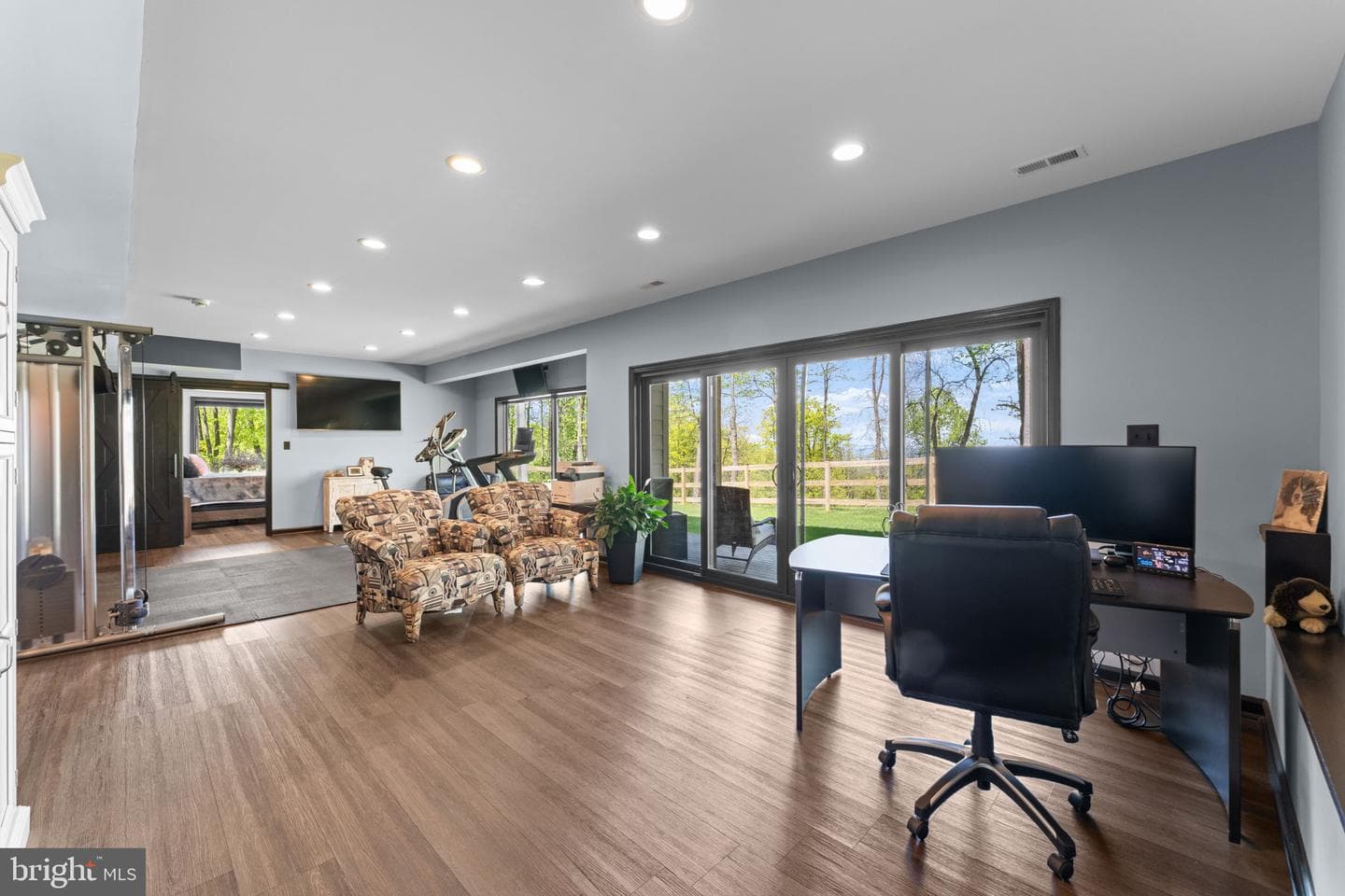 753 Club House Road photo 47