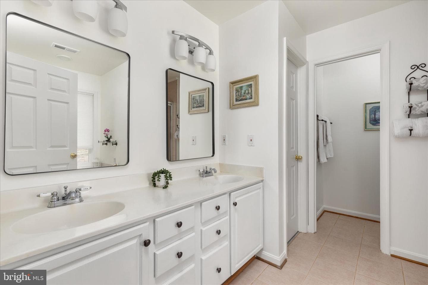 1132 Happy Ridge Drive photo 24