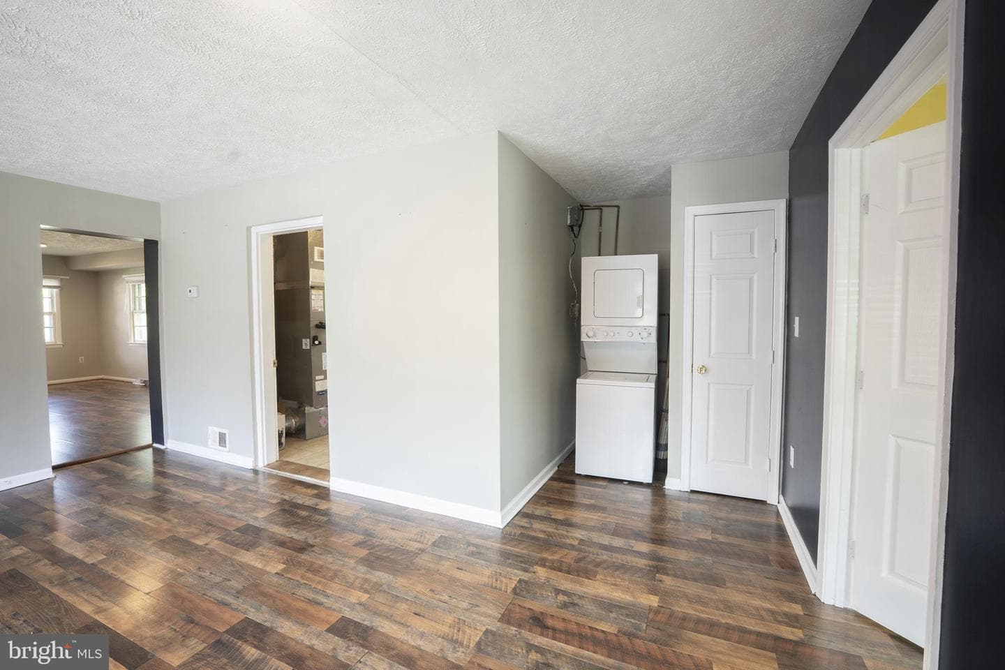 452 Acton Street photo 10