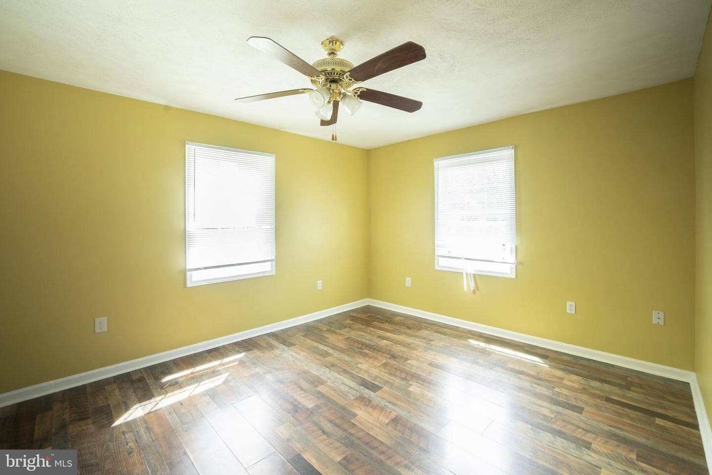 452 Acton Street photo 14