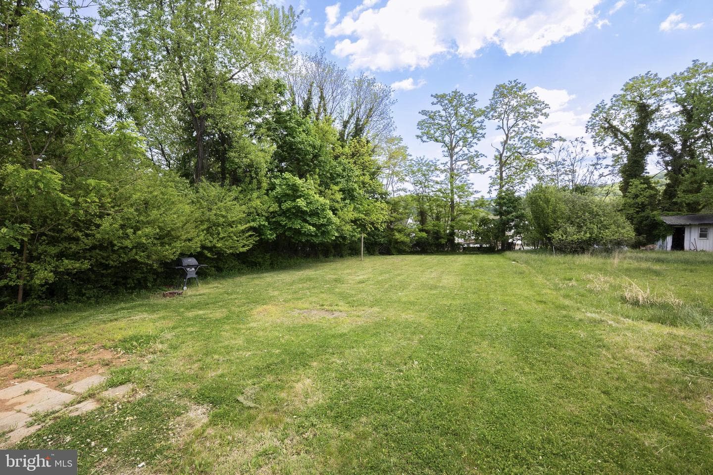 452 Acton Street photo 26