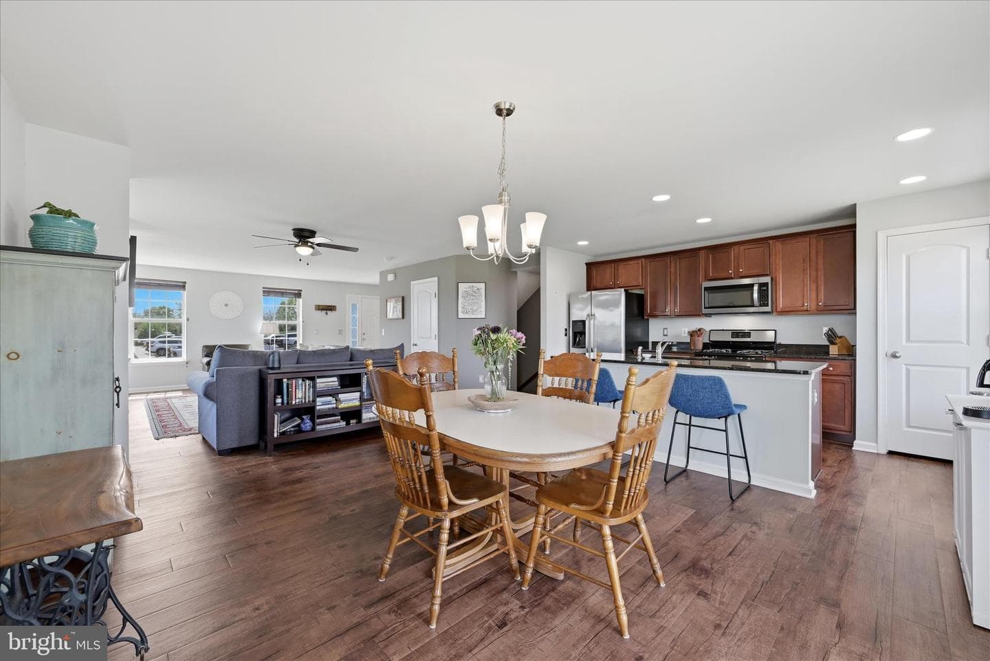 60 Niblick Square photo 11