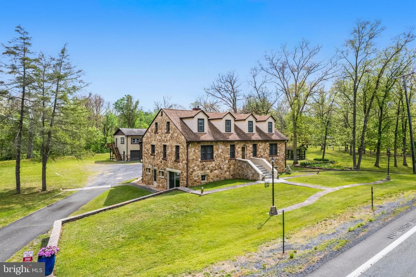 3593 &amp; 3579 Strasburg Road, Strasburg