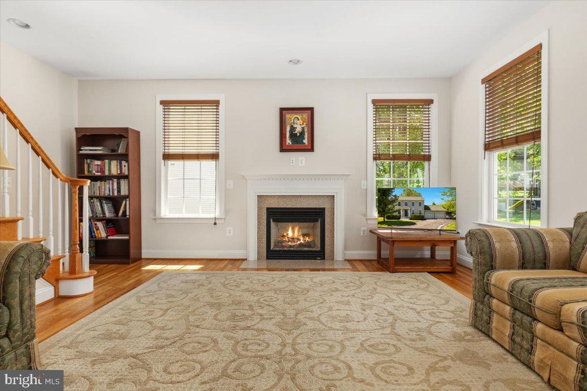 849 Village Court photo 15