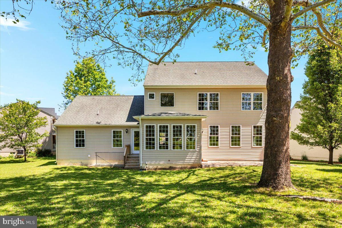 849 Village Court photo 35