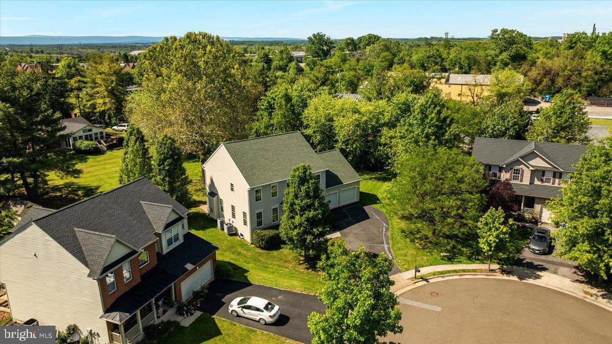 849 Village Court photo 41