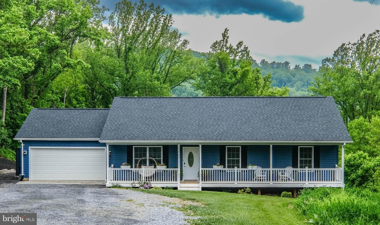 703 Cardinal Drive photo 9