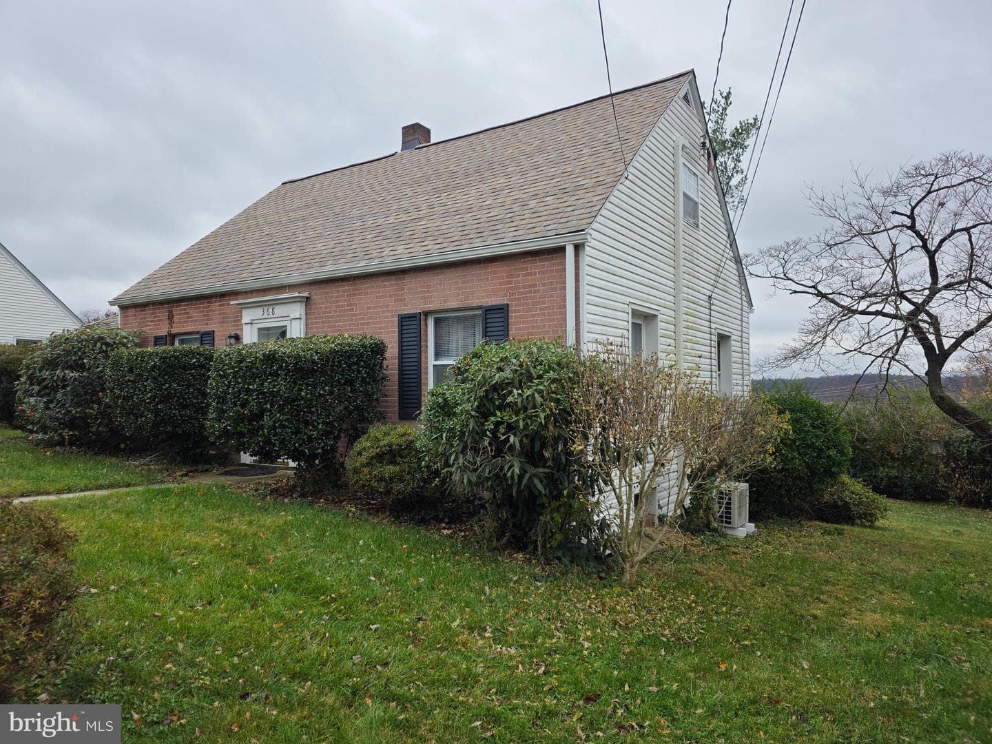 368 W 9th Street photo 13