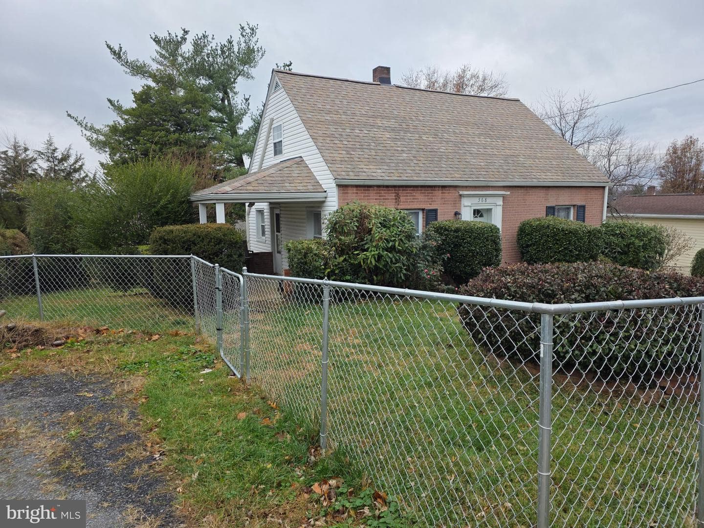 368 W 9th Street photo 19