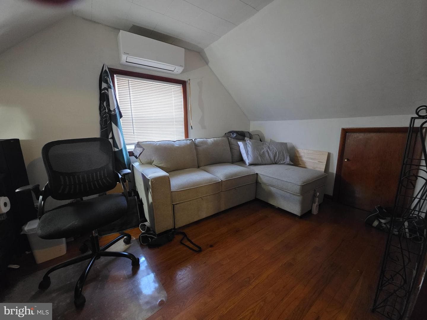 368 W 9th Street photo 5