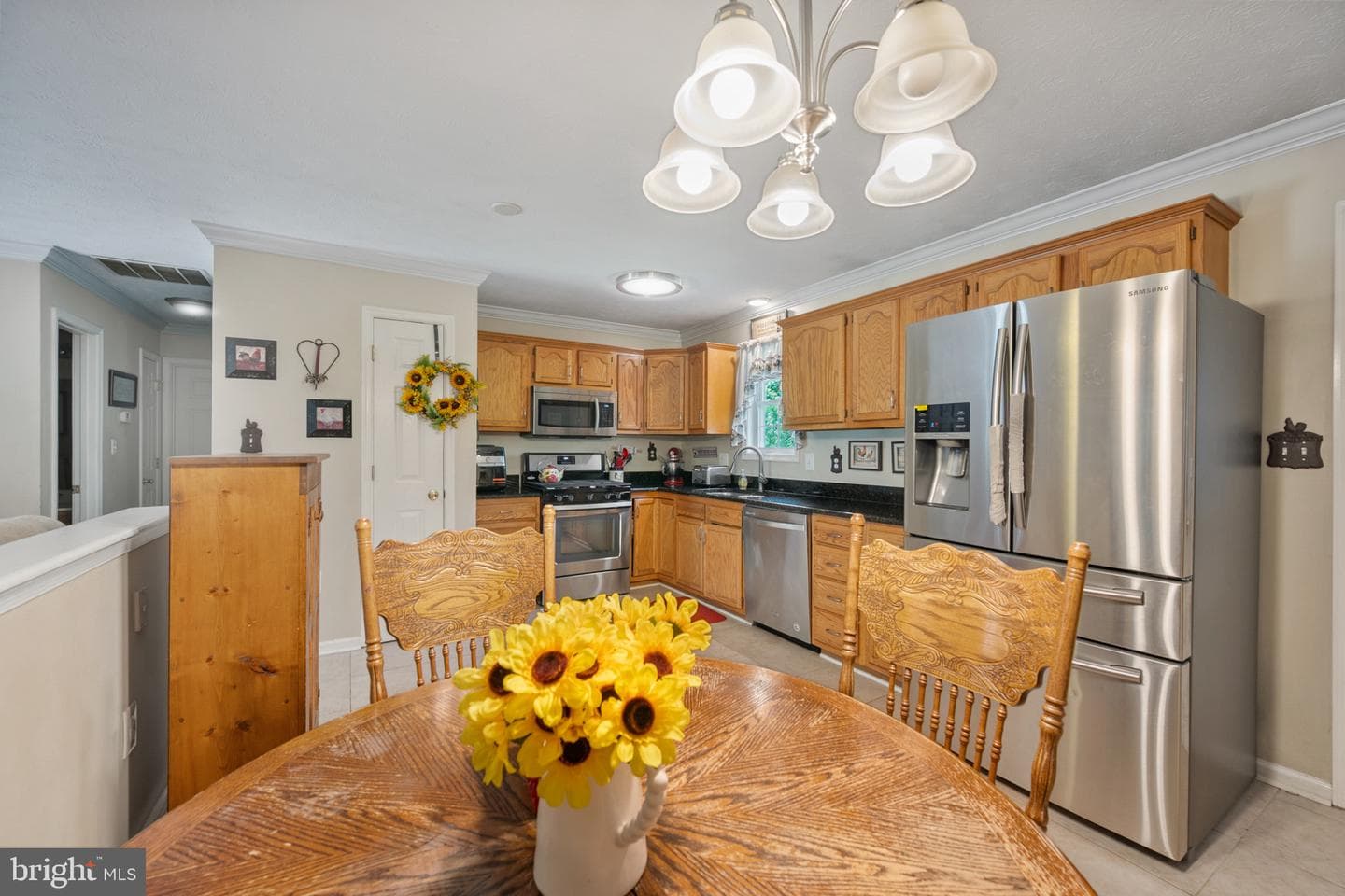 407 Freeze Road, Linden