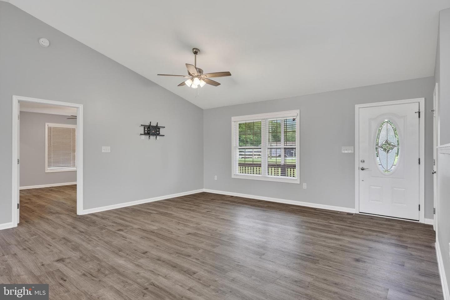 643 Pine Ridge Drive photo 7