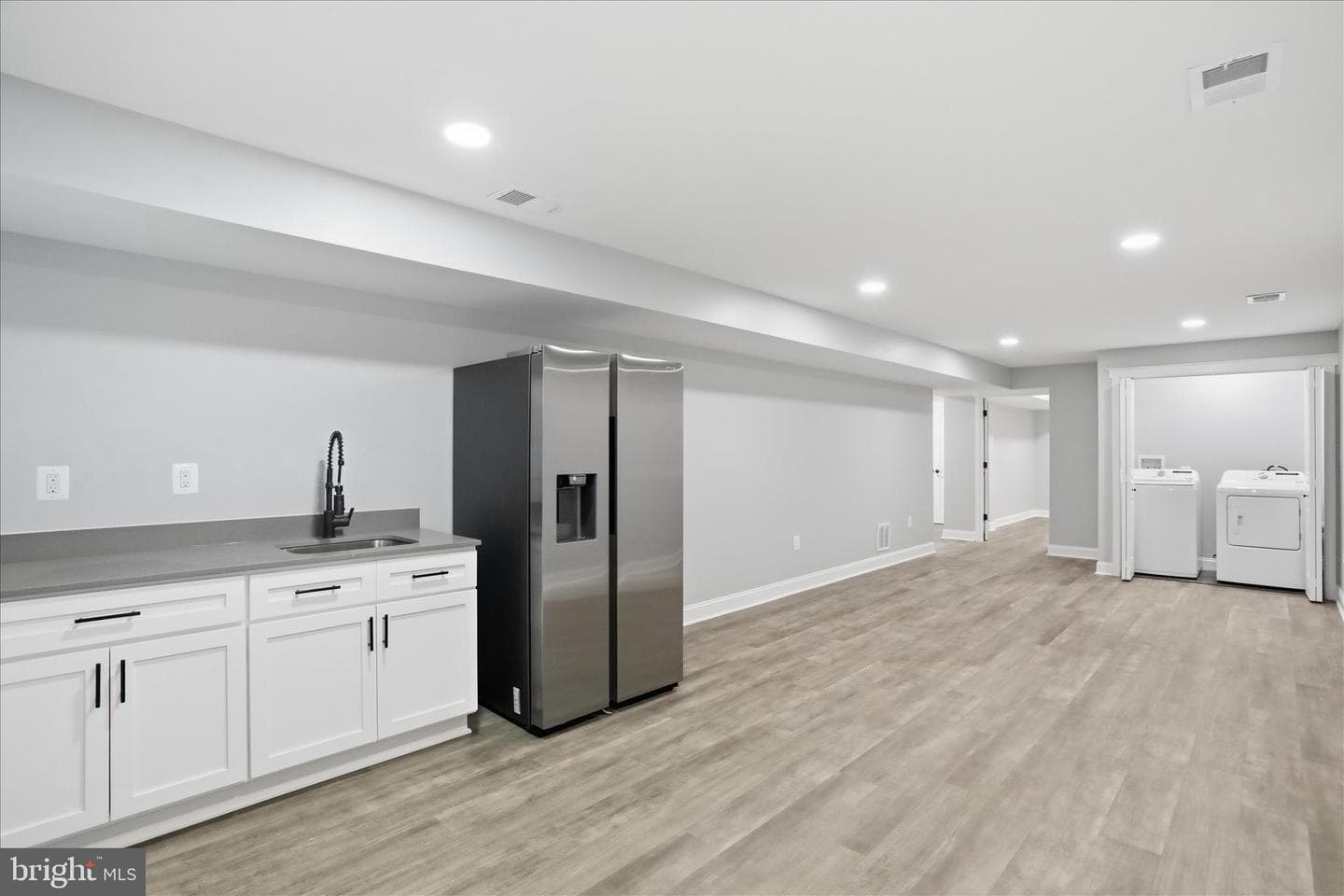 1357 N Royal Avenue photo 39