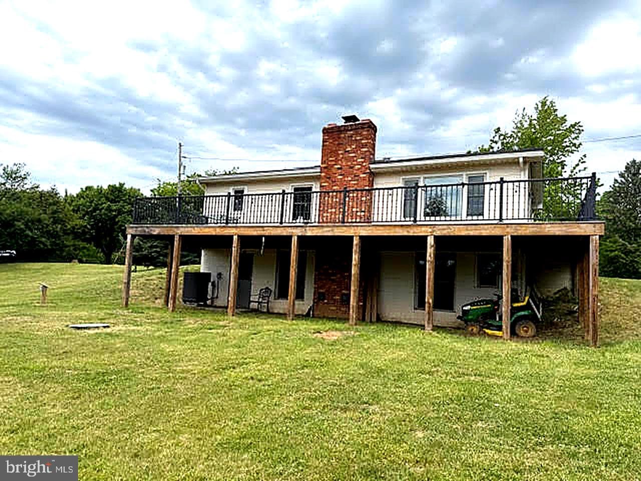 51 Winesap Court photo 3