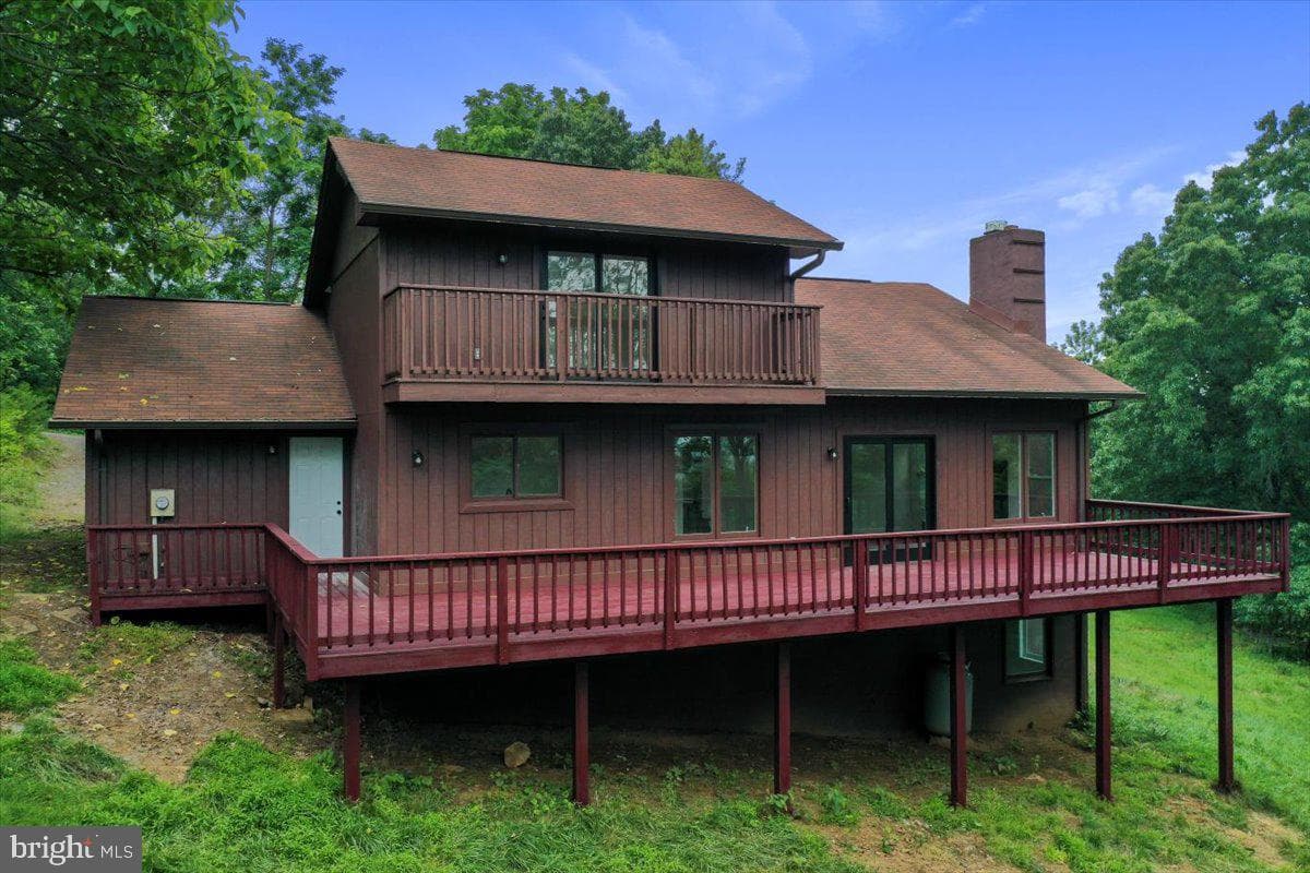 143 Zinn Way photo 32