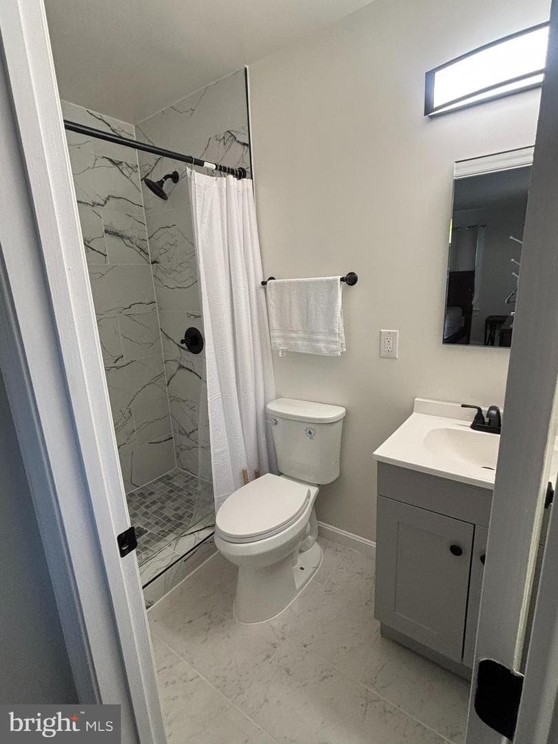 310 Frazer Pl photo 6