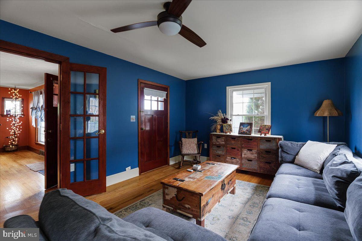 303 Lee Street photo 10