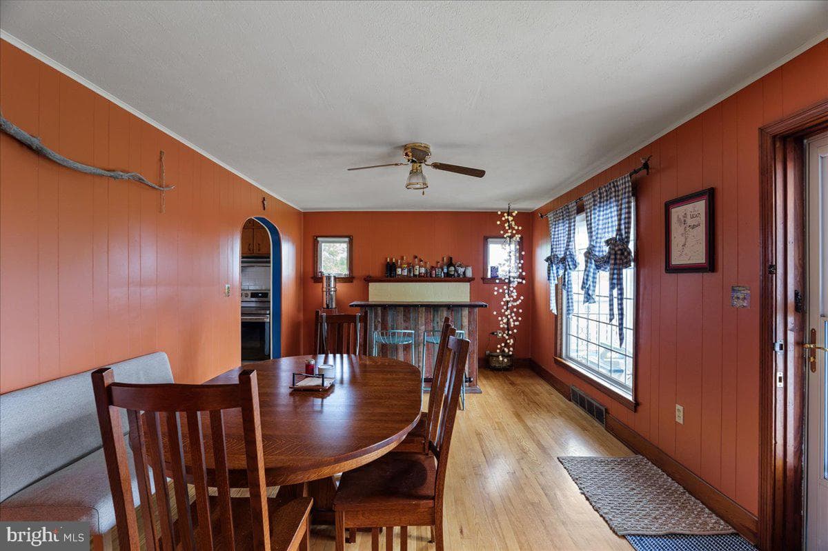 303 Lee Street photo 6