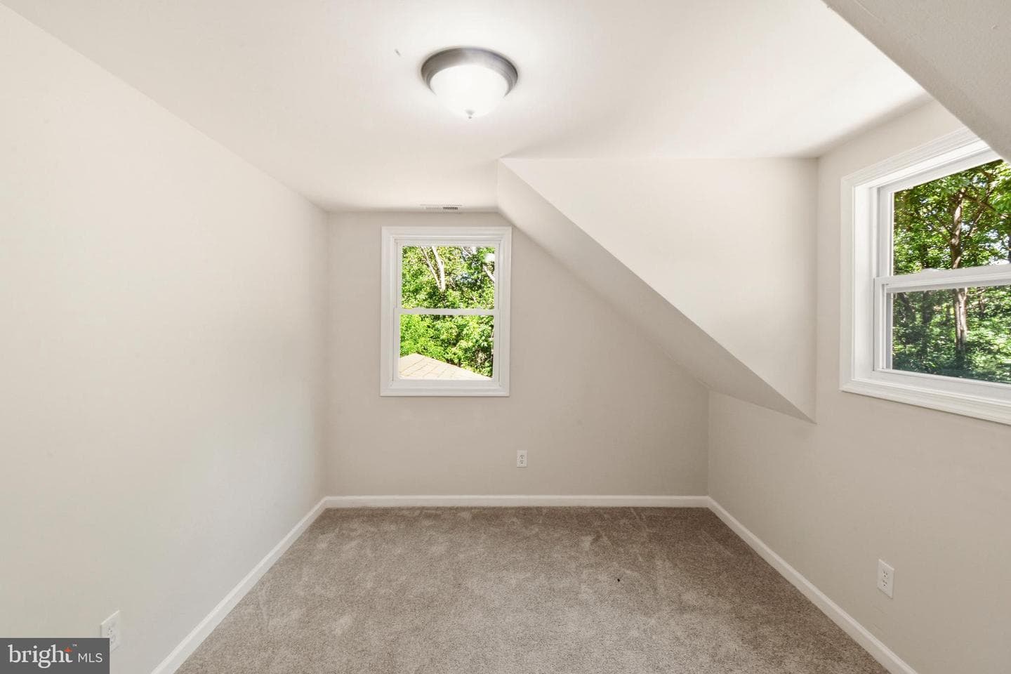 163 Apple Way photo 14