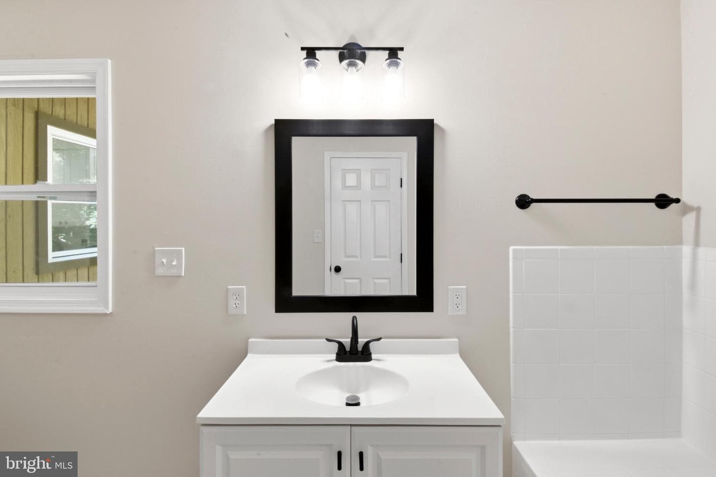 163 Apple Way photo 28