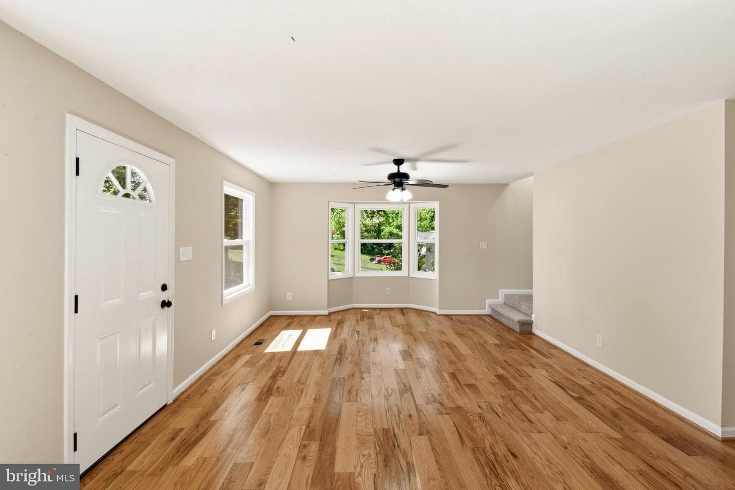 163 Apple Way photo 7