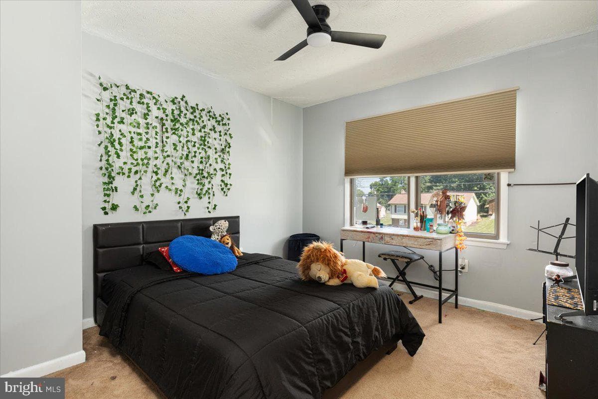 1475 Markham Street photo 18
